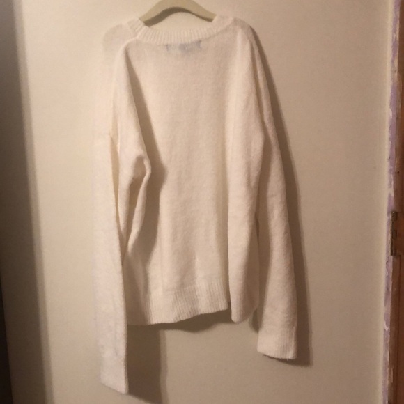Forever 21 Sweater - Picture 3 of 3